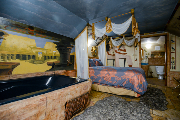 Anthony & Cleopatra Photo 14