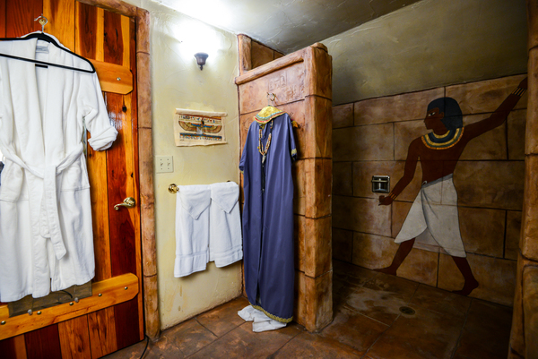 Anthony & Cleopatra Photo 9