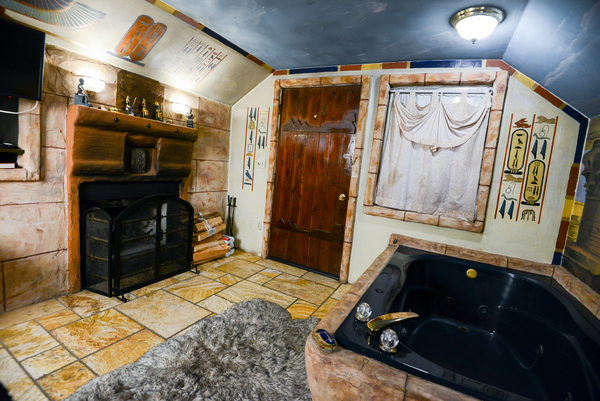 Anthony & Cleopatra Photo 12