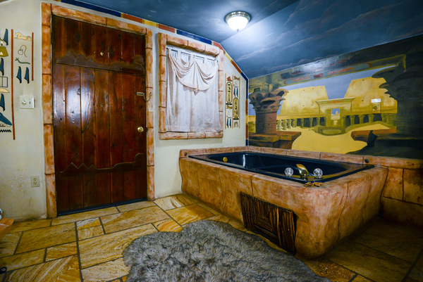 Anthony & Cleopatra Photo 17