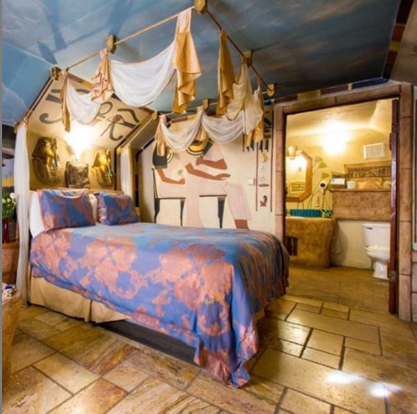 Anthony & Cleopatra Photo 4