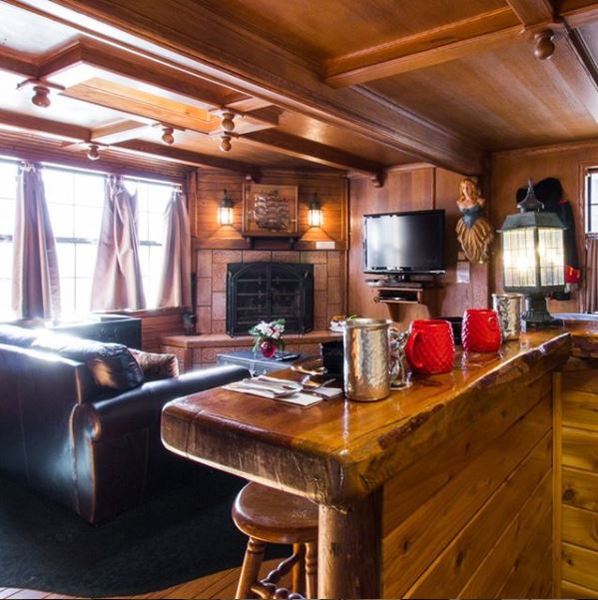 Captain's Quarters Photo 5