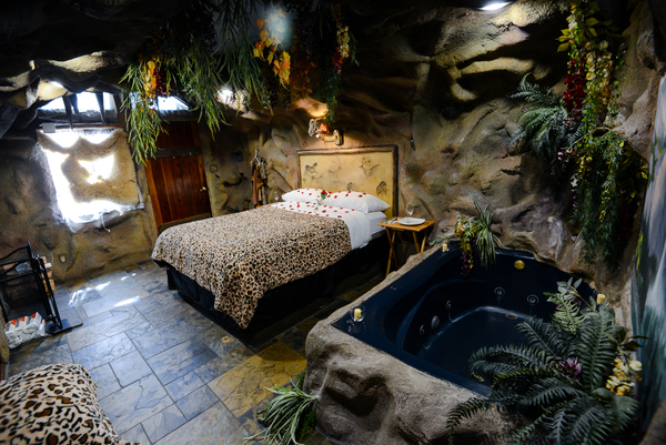 Crystal Cave Photo 11